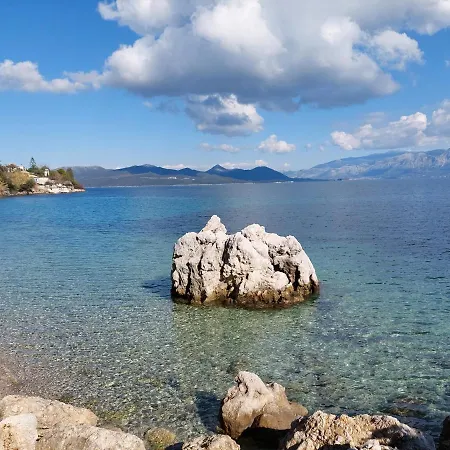 Lefkada Unique Sea View * 奈德里